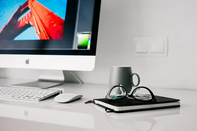 10 idées cadeaux pratiques pour le papa moderne