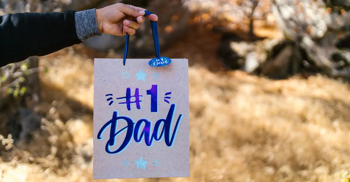 10 idées de cadeaux personnalisés pour papa qui feront sensation